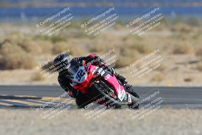 media/Mar-23-2025-CVMA (Sun) [[674f32b282]]/Race 17-Formula Middleweight (HOLESHOT)/
